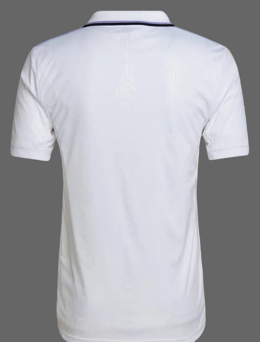 Camiseta de local del Real Madrid 22/23