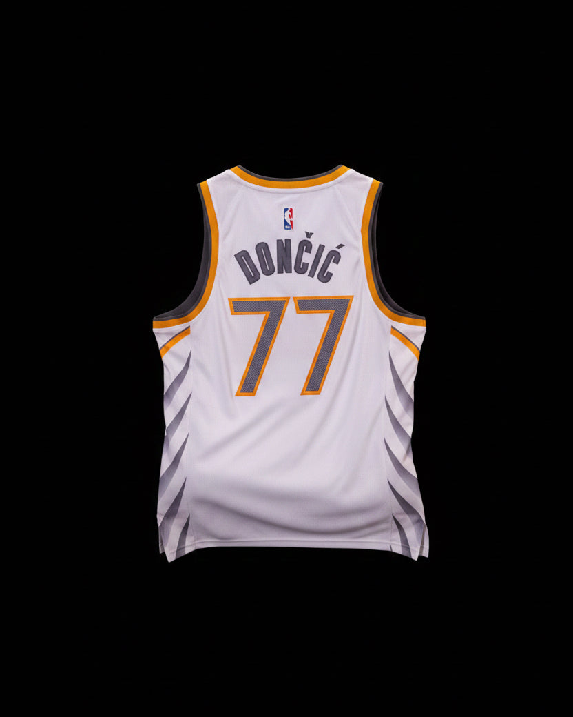 Camiseta City Edition 2020/21 de Luka Doncic de los Dallas Mavericks