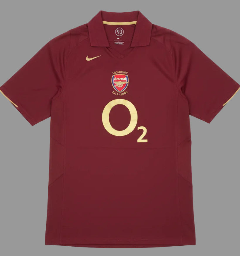 Camiseta local del Arsenal 05/06