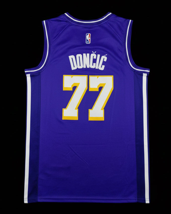 Camiseta Luka Dončić Edición Statement 25/26 de Los Angeles Lakers